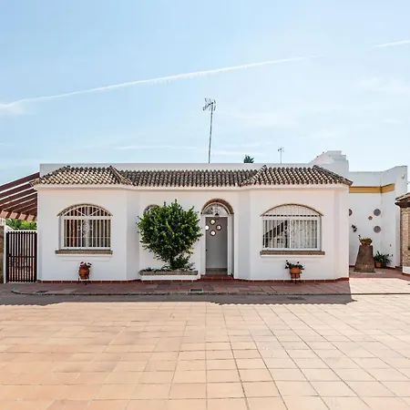 Chalet Fuente1 Piscina Comun Famila Holiday home
